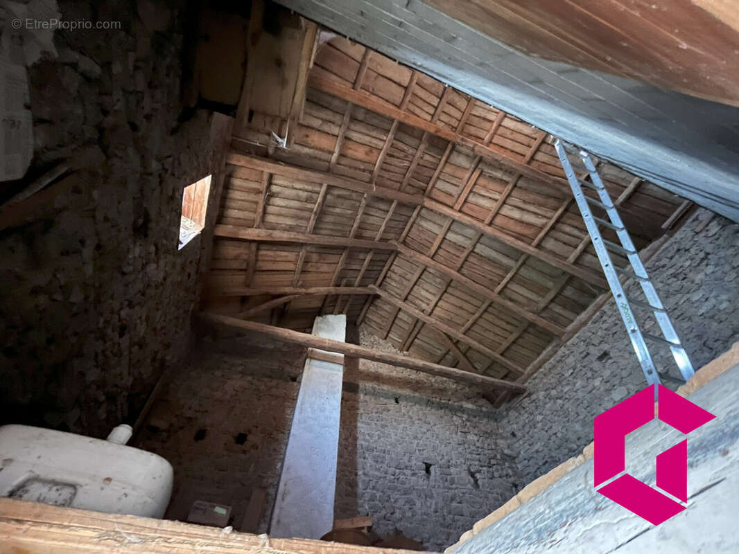 Maison à CHAMPETIERES