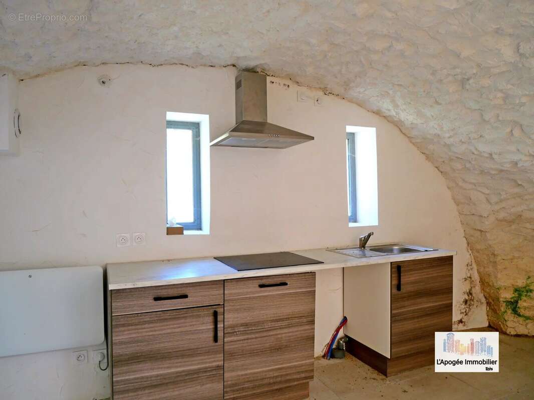 Appartement à LUSSAN