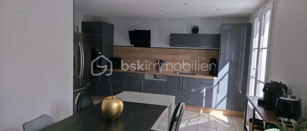 Maison à BUSSY-SAINT-GEORGES