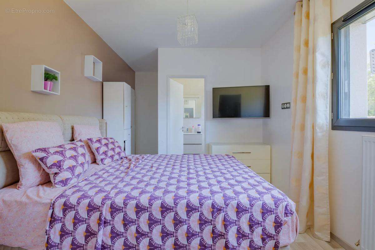 Maison de 6 pièces de 128 m² à Charvieu-Chavagneux - photo 10