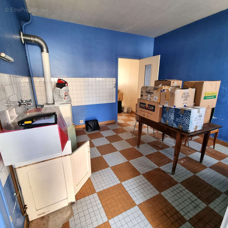 Maison à SAINT-DENIS-DE-JOUHET