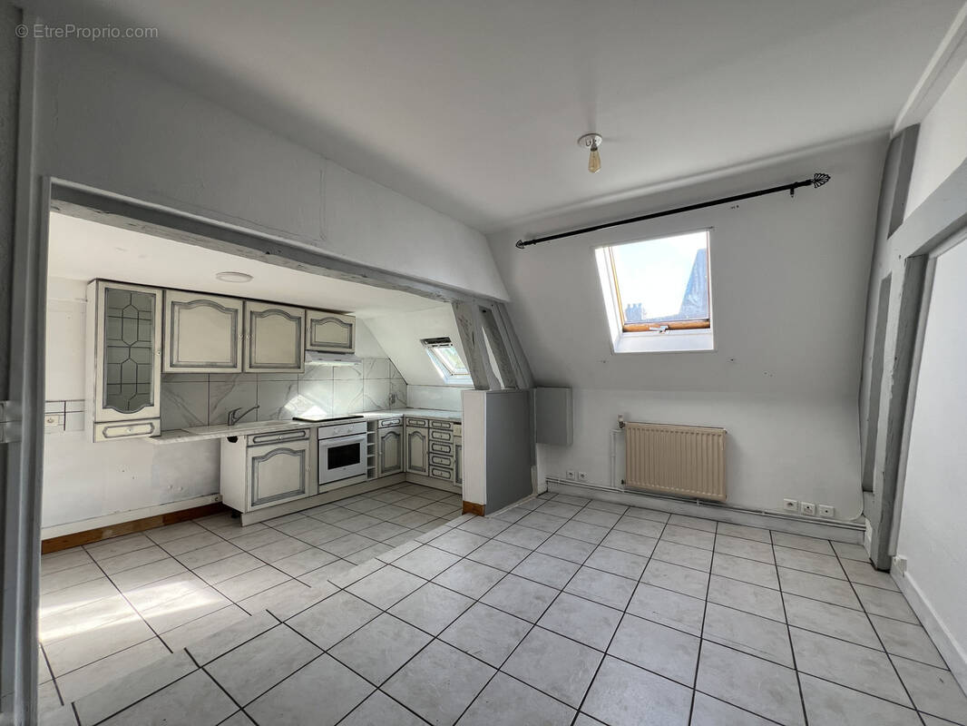 Appartement à VILLENEUVE-SUR-YONNE