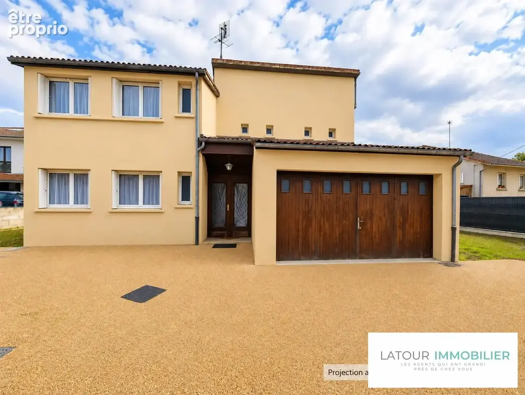 Maison 6 pièces 145 m² à vendre à Bourgoin-Jallieu (38300) - photo 2