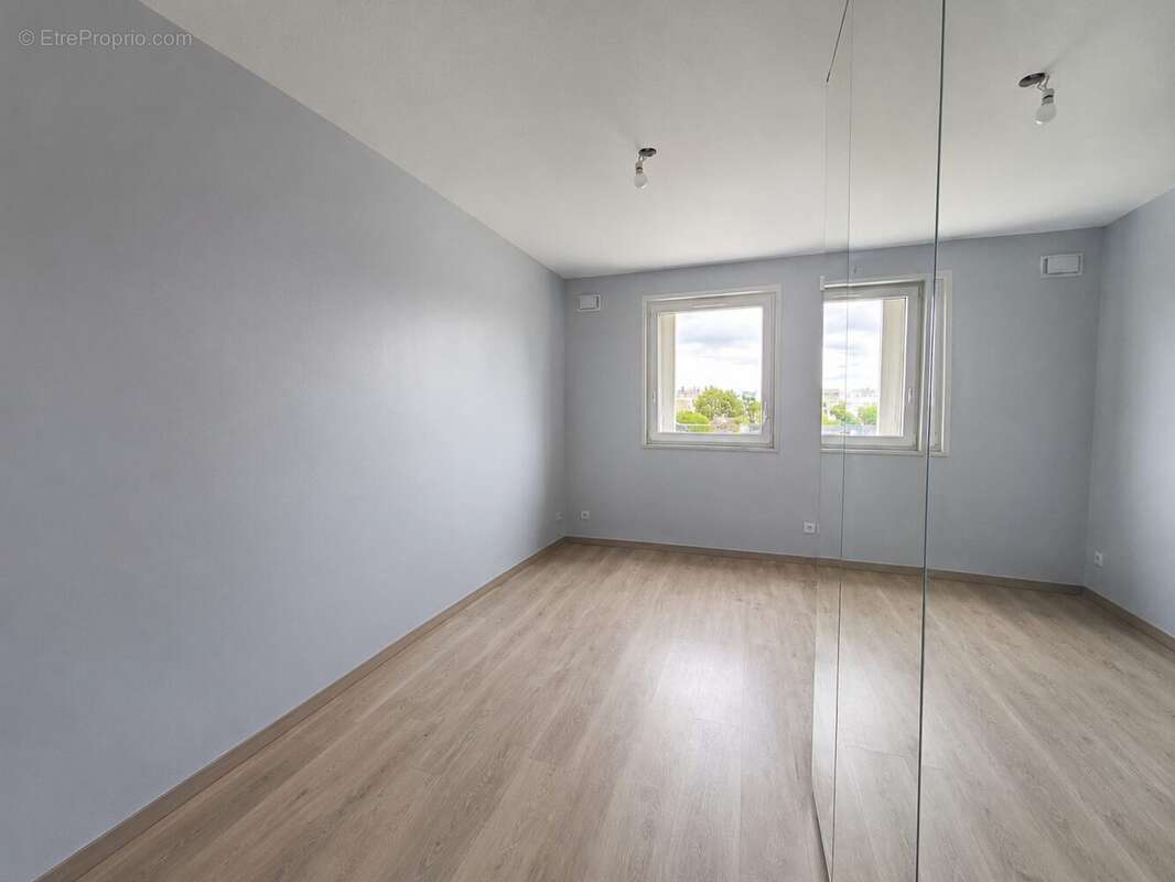 Appartement à CHENOVE