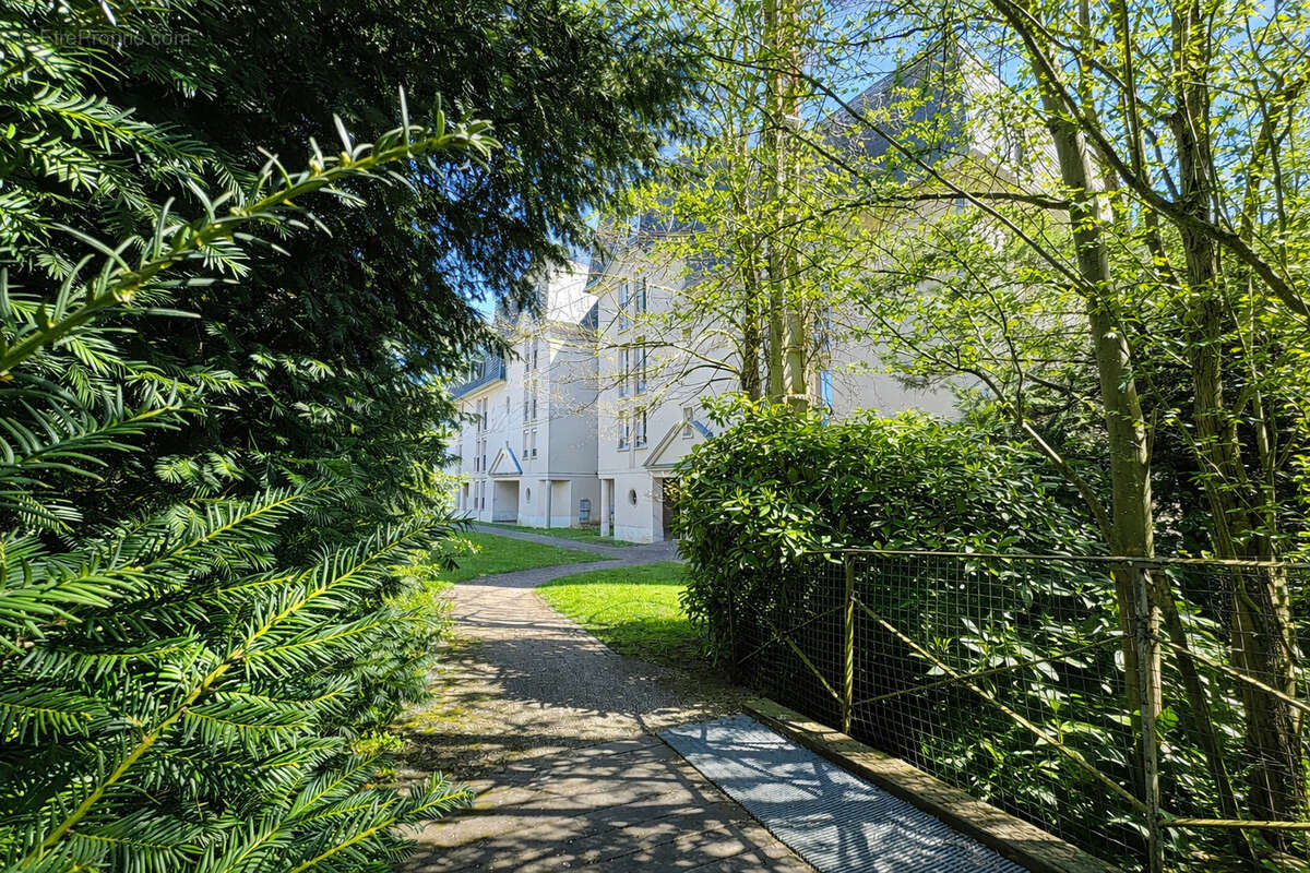 Appartement à PONT-SAINTE-MAXENCE