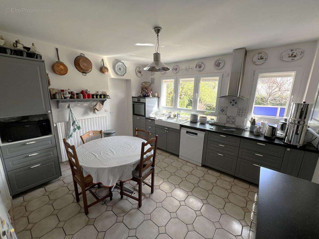 Maison à VILLEPREUX