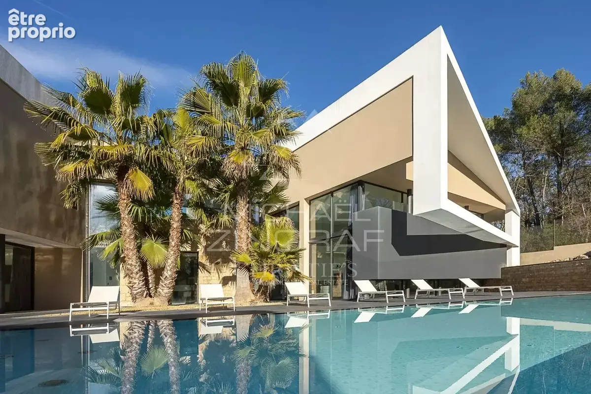 Somptueuse villa contemporaine de 500 m² nichée dans un écrin de verdure - photo 13