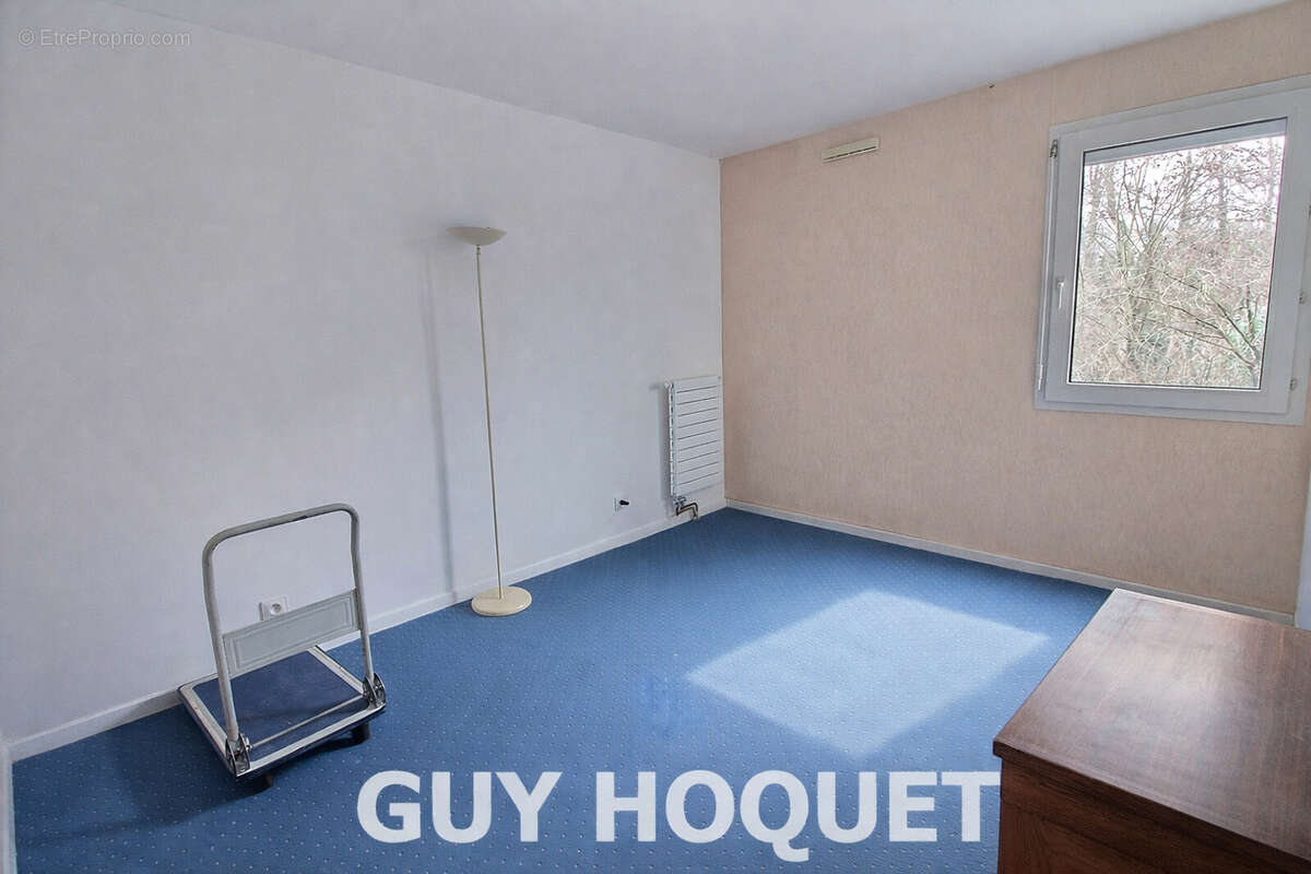 Appartement à SURESNES