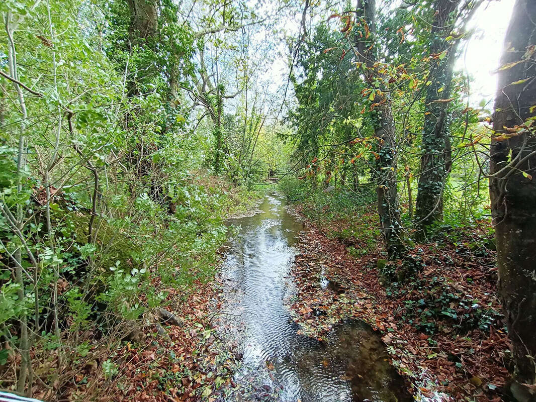 Maison à SAINT-GERMAIN-DE-MARENCENNES