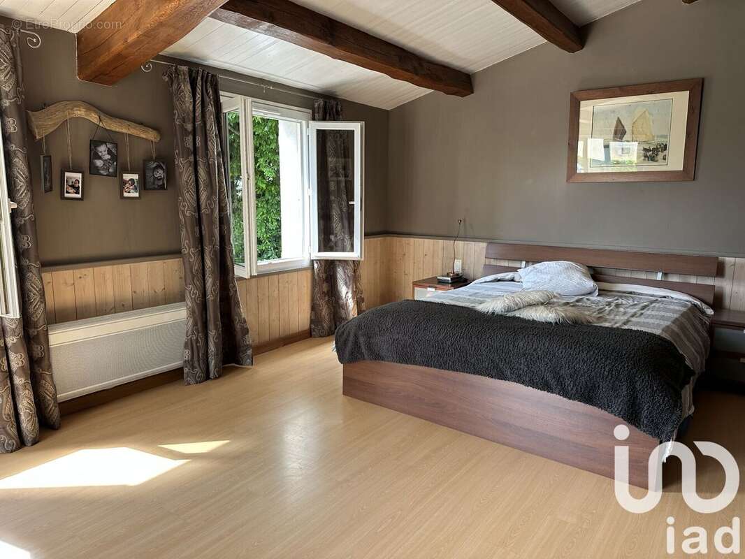 Photo 6 - Maison à LES MAGNILS-REIGNIERS