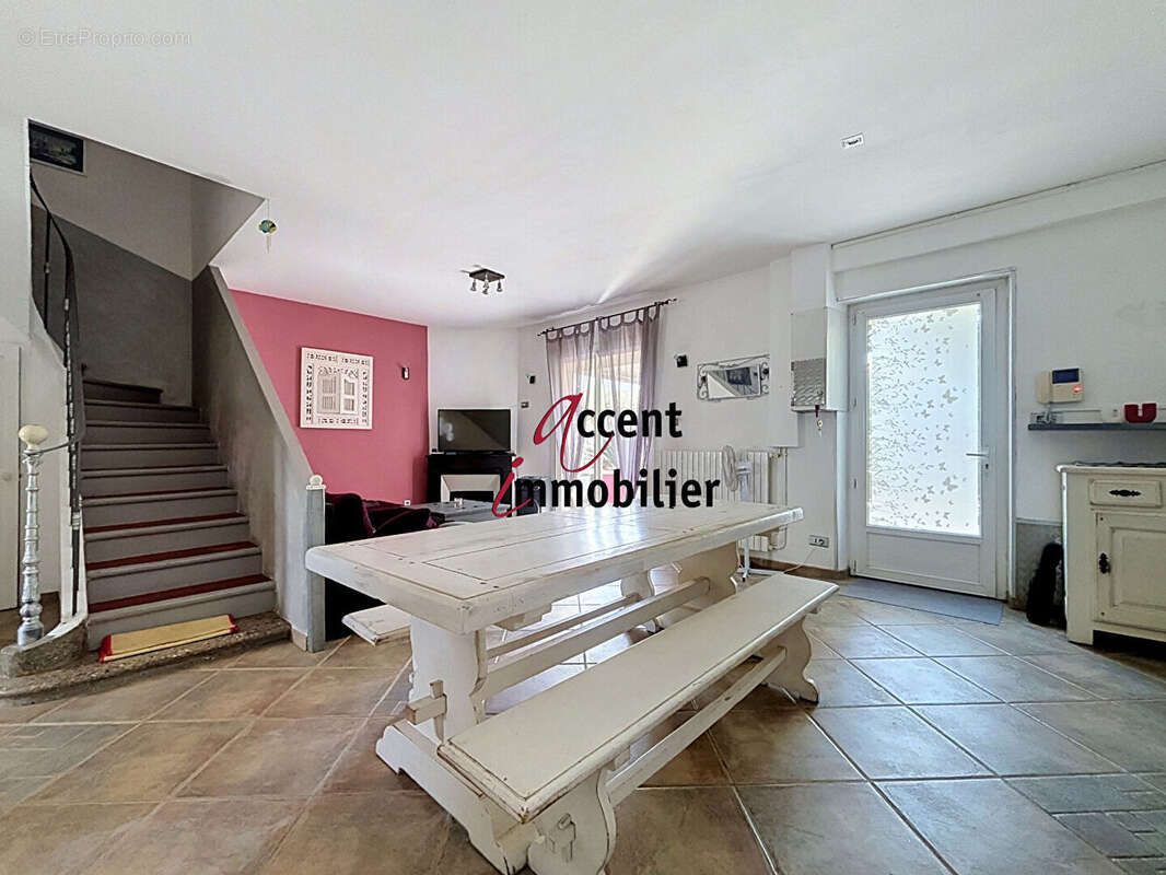 Ensemble immobilier avec mas et revenus locatifs - photo 3