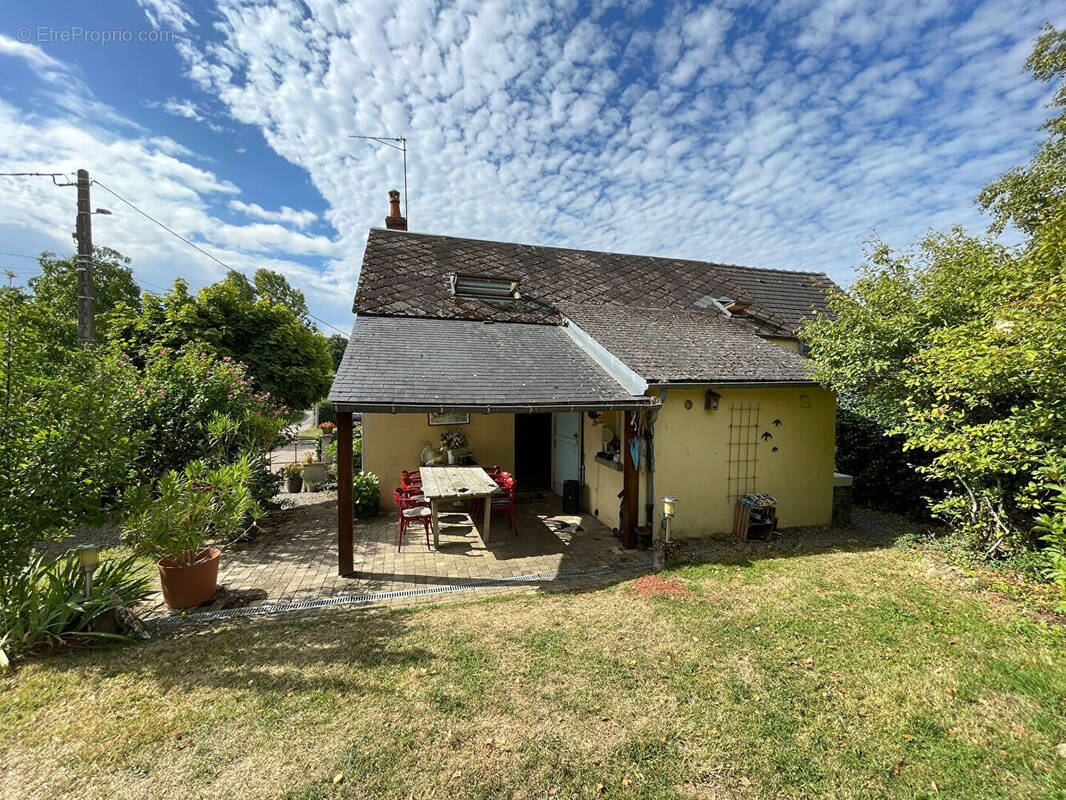 Maison à SAINT-PEREUSE
