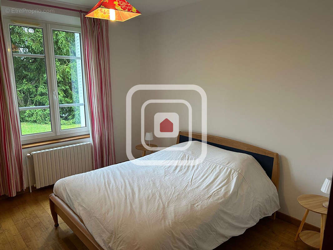 Maison t9 de 263m² avec piscine, garage, appentis et jardin de 15000m² - photo 9