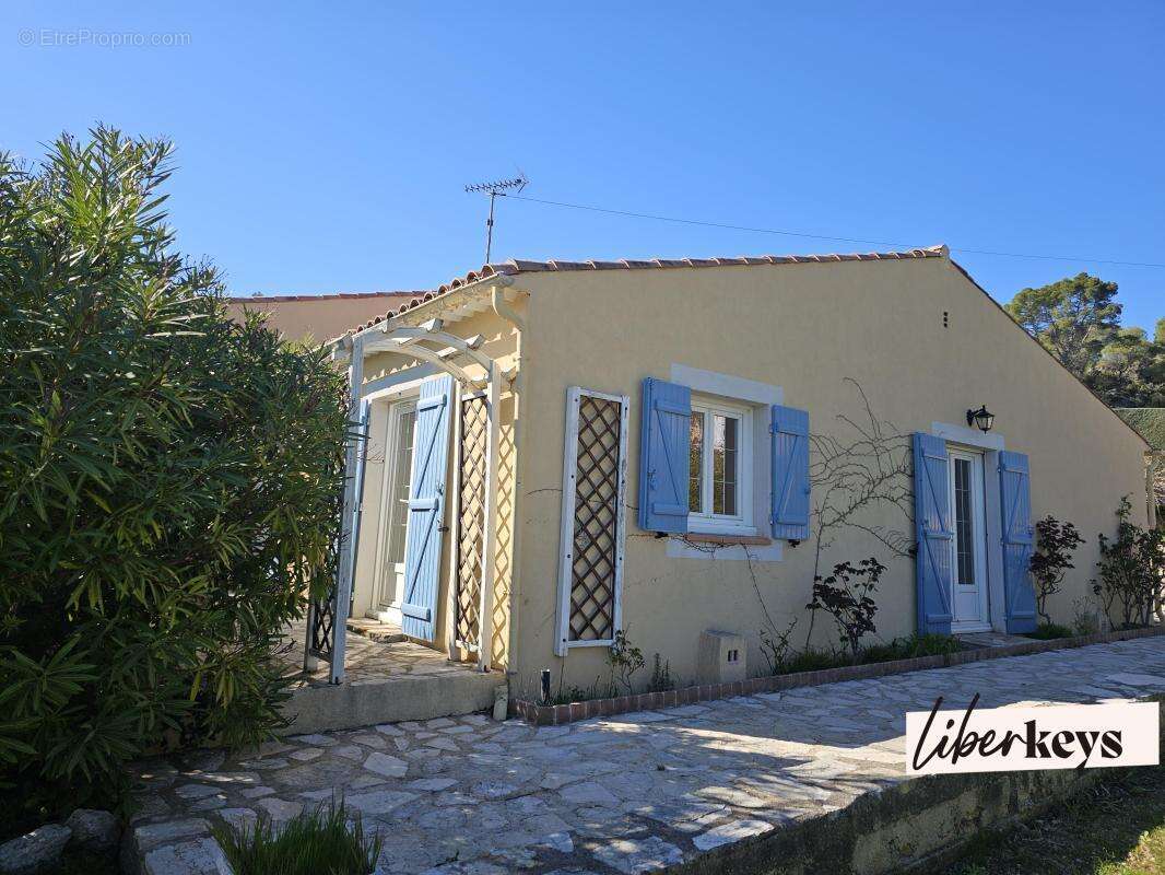 Maison à VILLECROZE