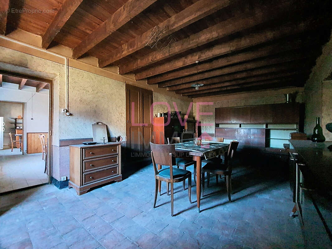 Maison à LA TOUR-DU-PIN