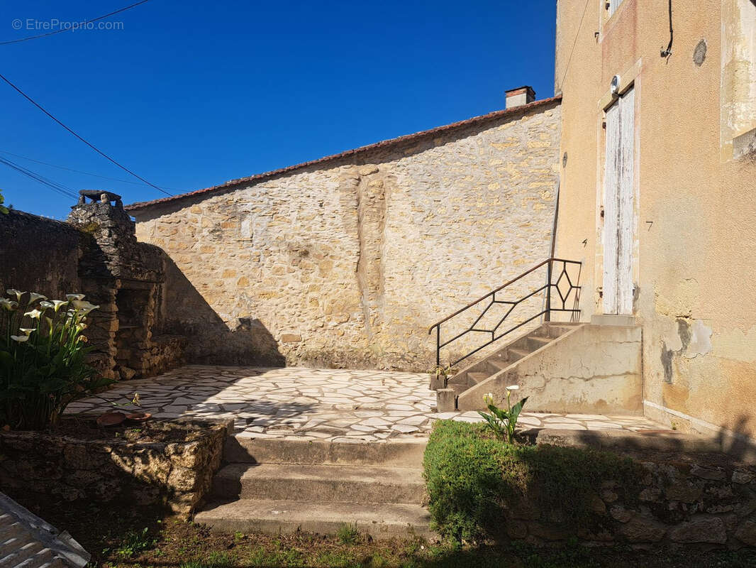 Maison à SAINT-MACAIRE