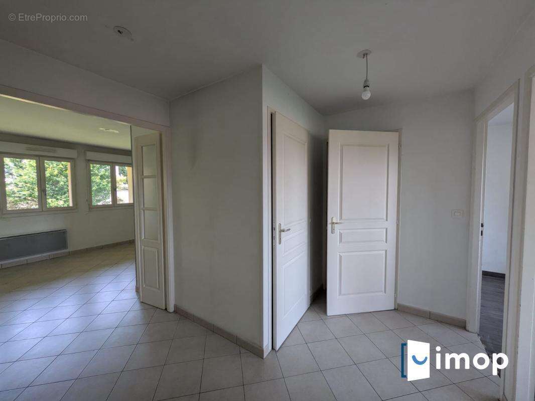 Pontoise – 3 chambres lumineuses à 20 min à pied du RER dans quartier calme et verdoyant - photo 8