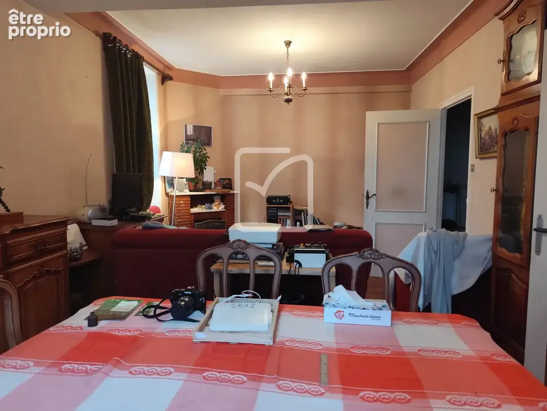 Belle bâtisse des années 50 aux volumes généreux - photo 4