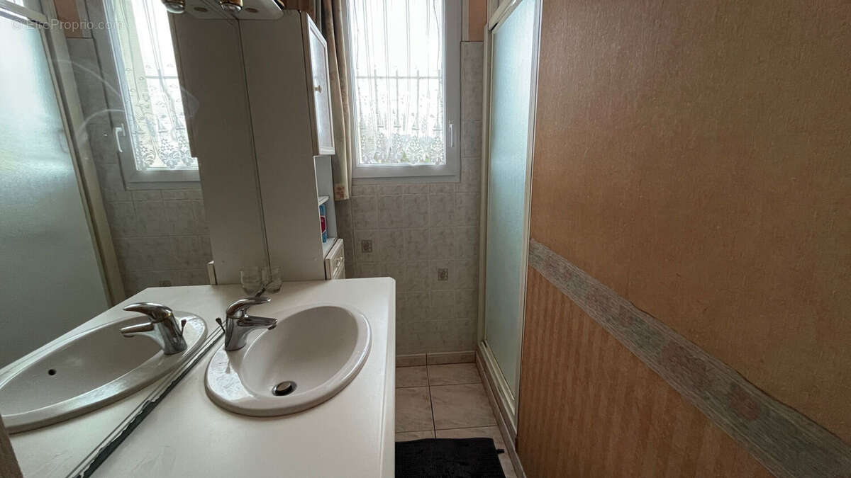 Maison à ERGUE-GABERIC