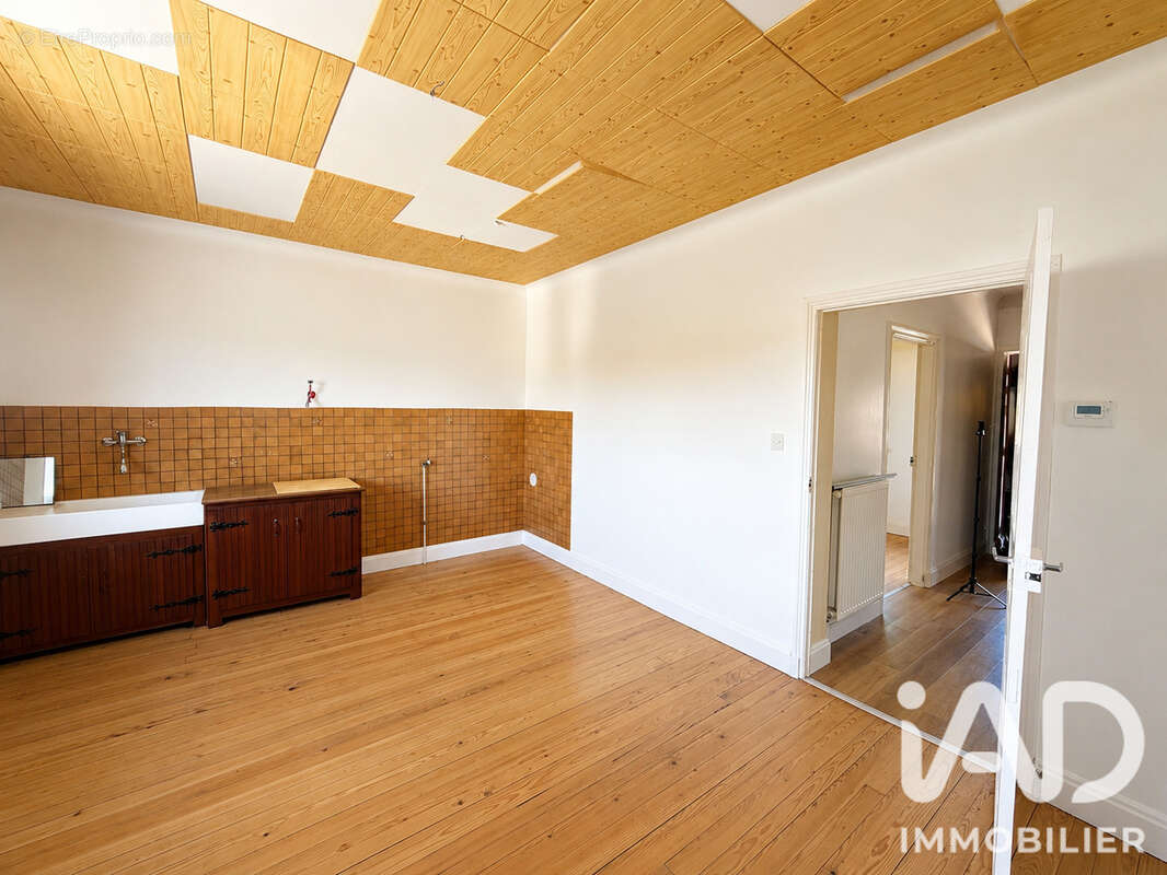 Maison 78 m² à Folschviller  - photo 4