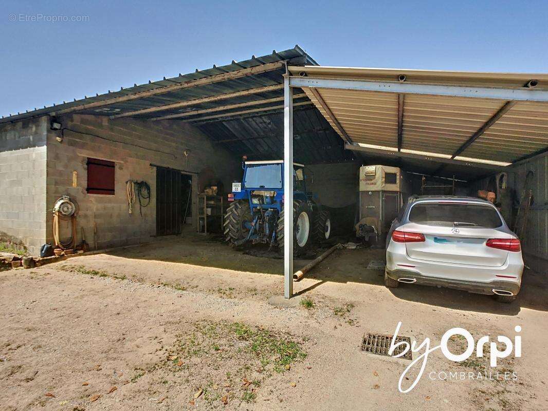 Maison à NERIS-LES-BAINS