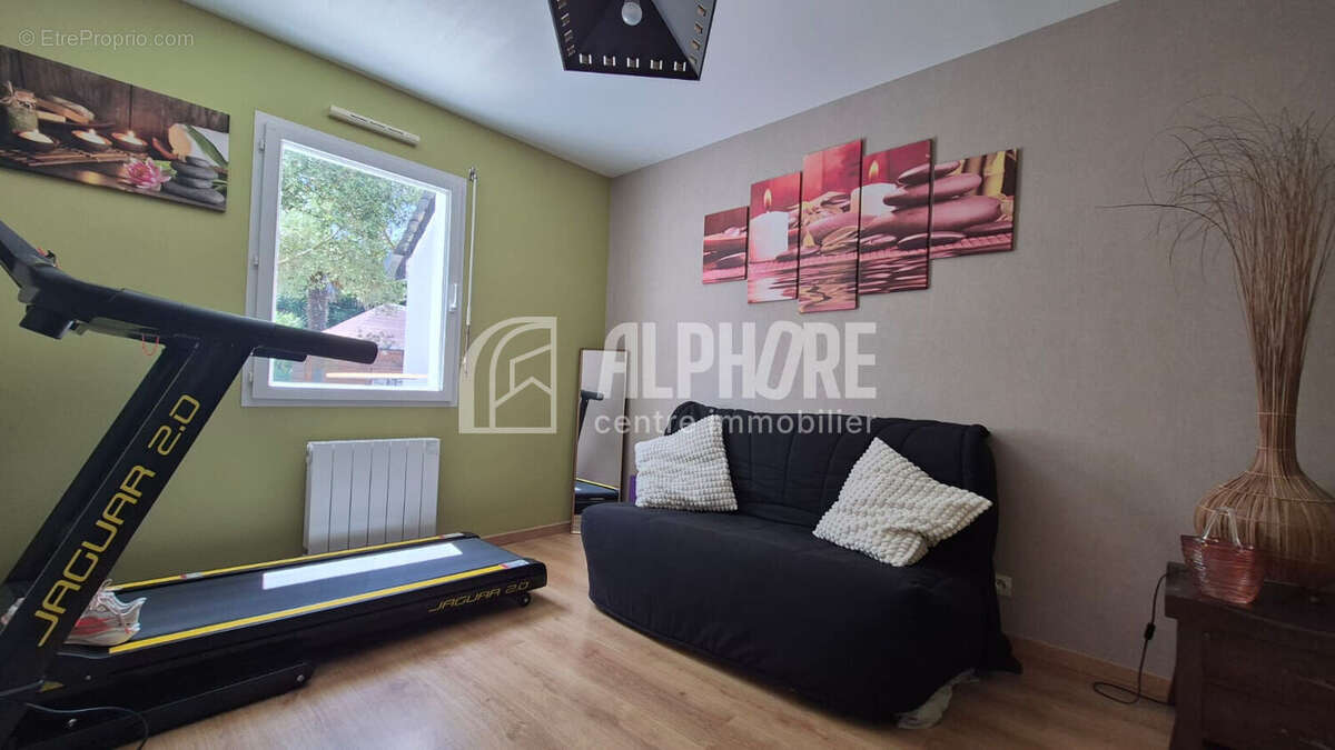 Alphore Immobilier - Donges -  Maison de plain-pied -150 m²  - 4 chambres - Terrain de 1 100 m² - photo 7