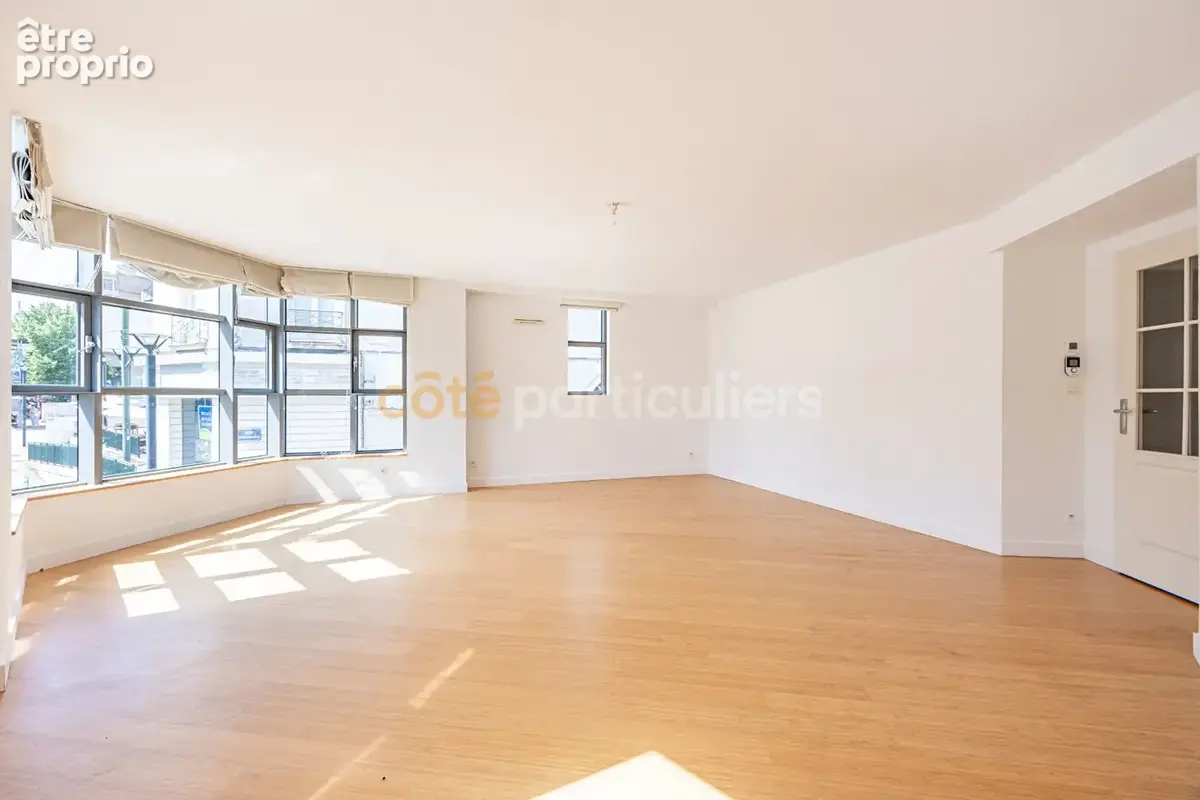 Nantes centre/ tour bretagne -- t5 108 m2 -- 4 chambres -- double salon - photo 14