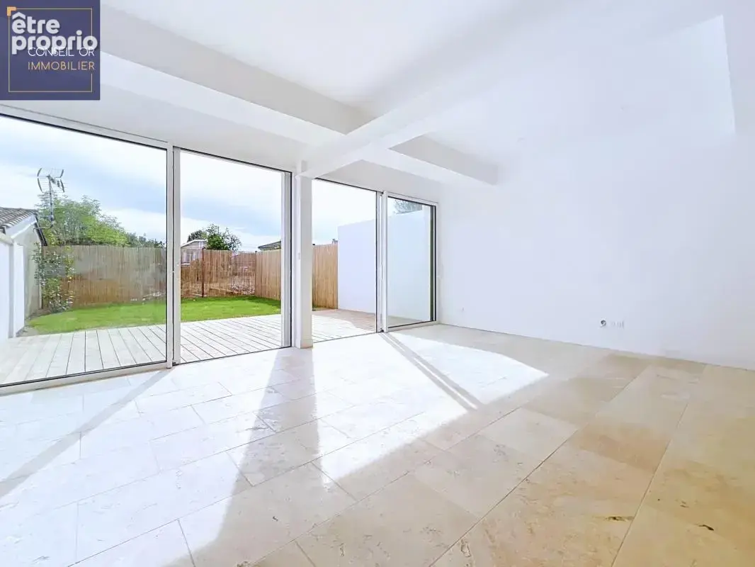 Photo Maison à Saint-Genis-Laval au prix de 429 000€