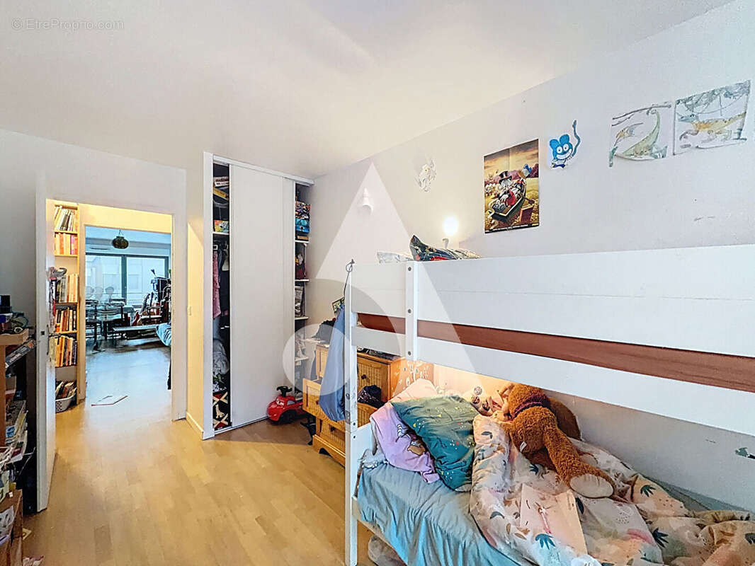 Appartement à NANTERRE