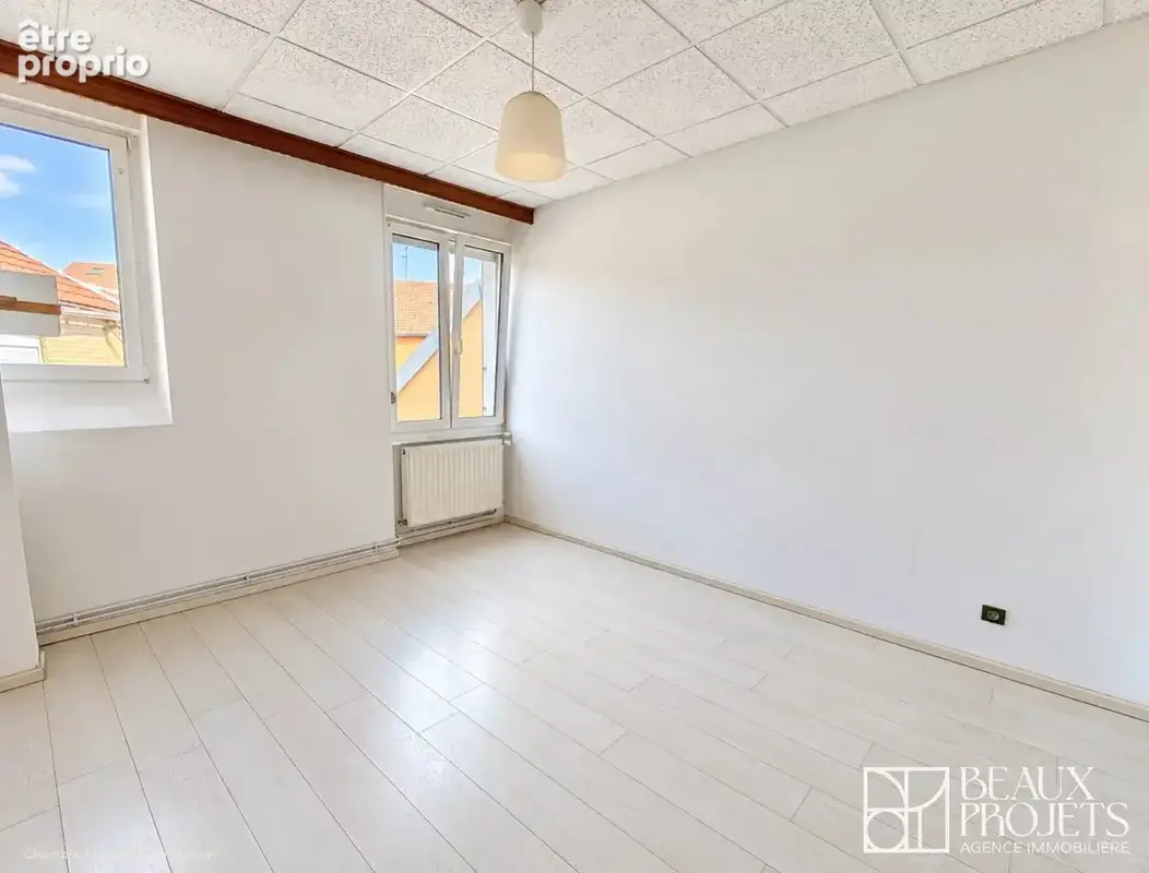 Appartement T3 de 67 m² à rénover - photo 6