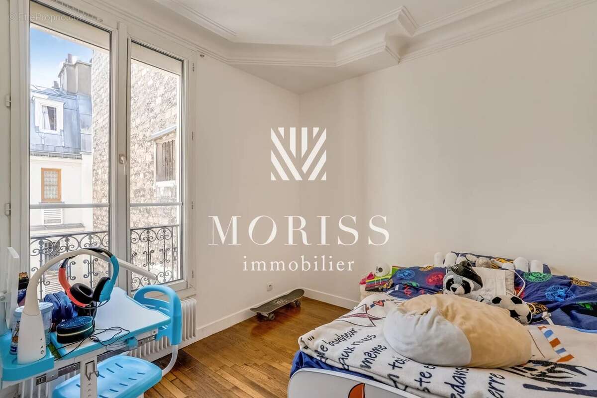 Appartement à PARIS-18E