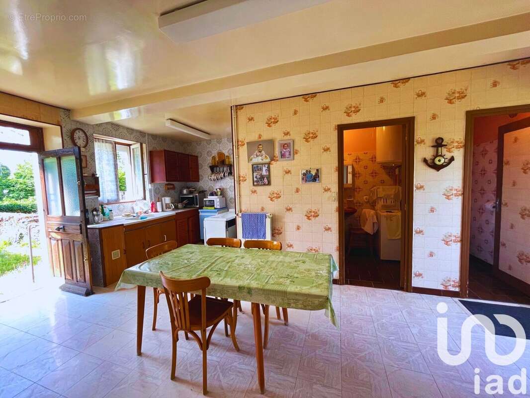 Photo 2 - Maison à ARBOURSE