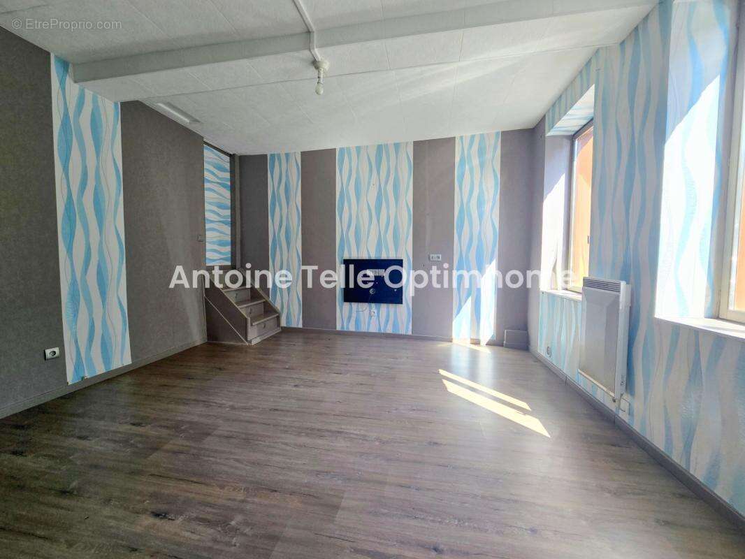 Le Cateau 59360 - Maison louée de 3 Chambres avec jardin - idéal investisseurs - photo 4