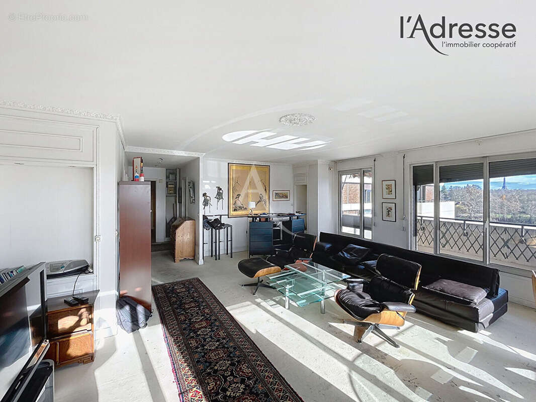 Appartement à SURESNES