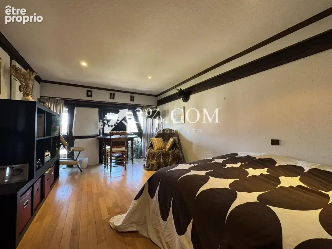 3%COM Demeure de charme 290m2 - 5 chambres - 4 salles de bai - photo 9