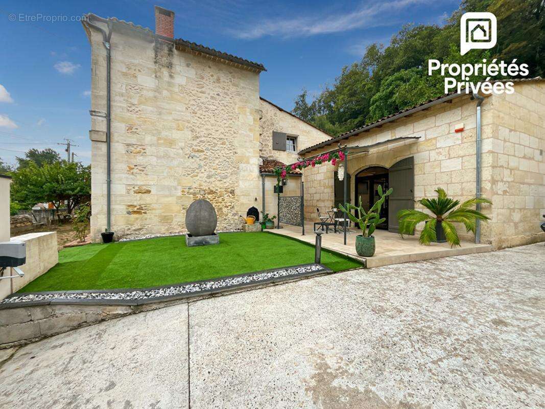 Maison en pierre 215 m² avec piscine et carrière, Cambes proche Bordeaux - photo 3
