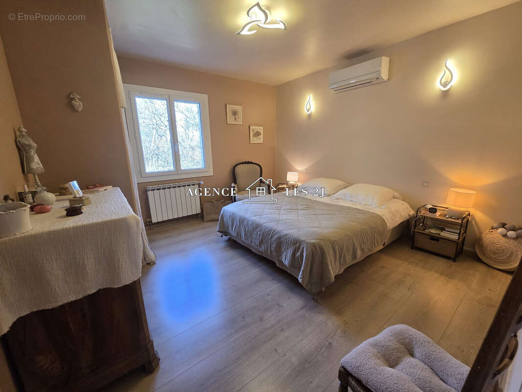 Les Caillols   Marseille 11e   Villa 6 pièces de 119 m2 avec vue dégagée - photo 14