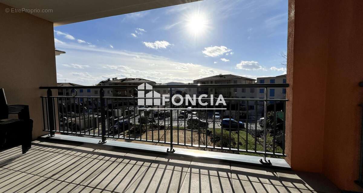 Appartement à BORMES-LES-MIMOSAS