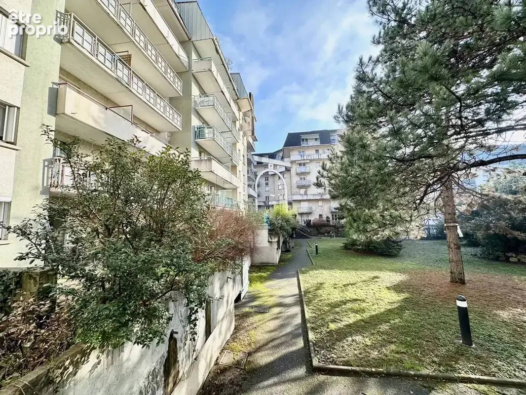 Grenoble – polygone – t2 avec terrasse de plus de 45 m² - photo 9