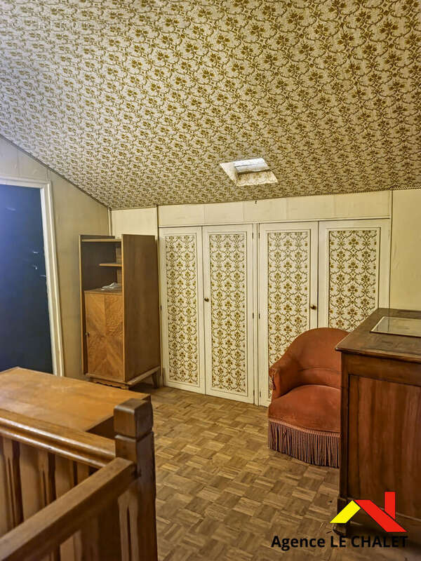 Maison à VILLENEUVE-LE-ROI