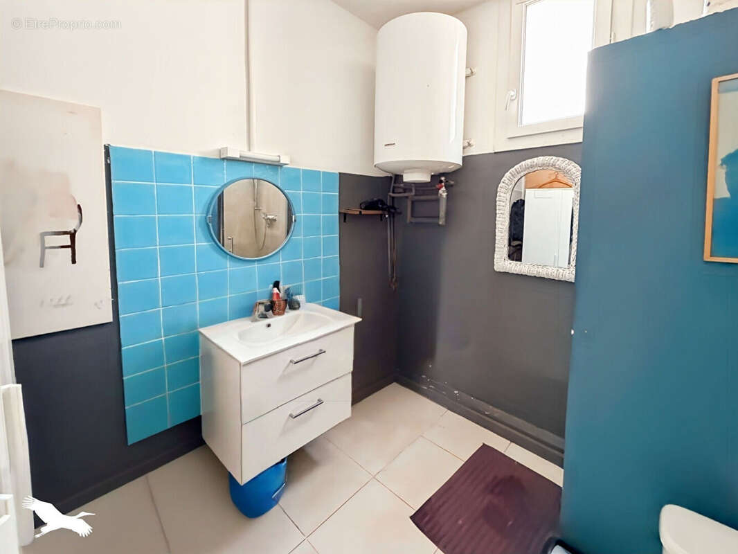 Appartement à MARSEILLE-6E