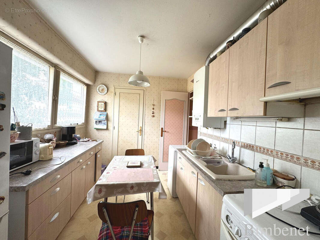 Appartement à SAINT-JEAN-DE-LA-RUELLE