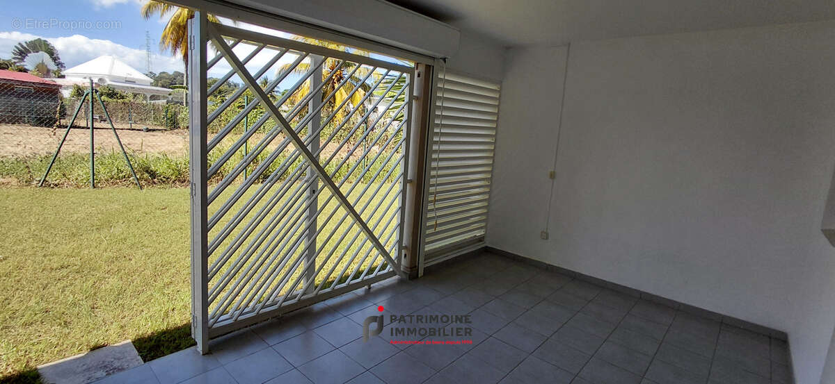 Appartement à PETIT-BOURG
