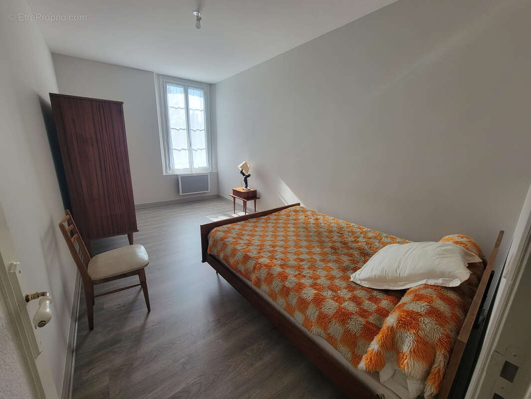 Maison à BRISSAC-QUINCE