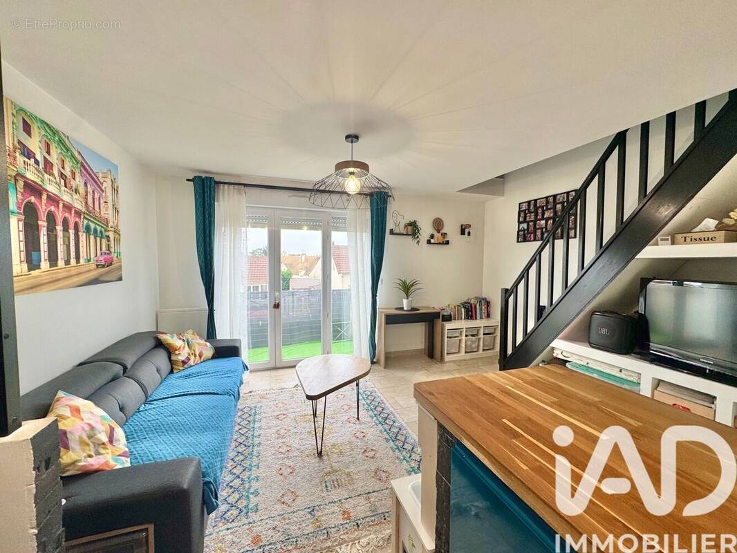 Photo 1 - Appartement à SAINTE-GENEVIEVE-DES-BOIS