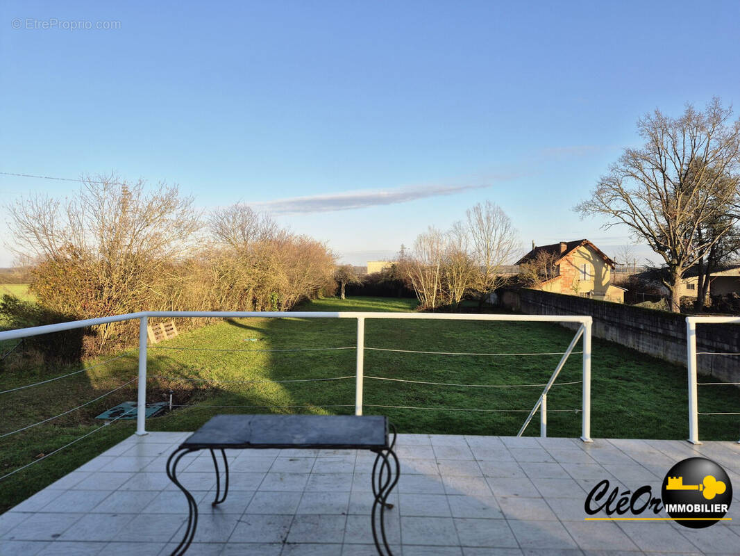 Maison à SENNECEY-LE-GRAND