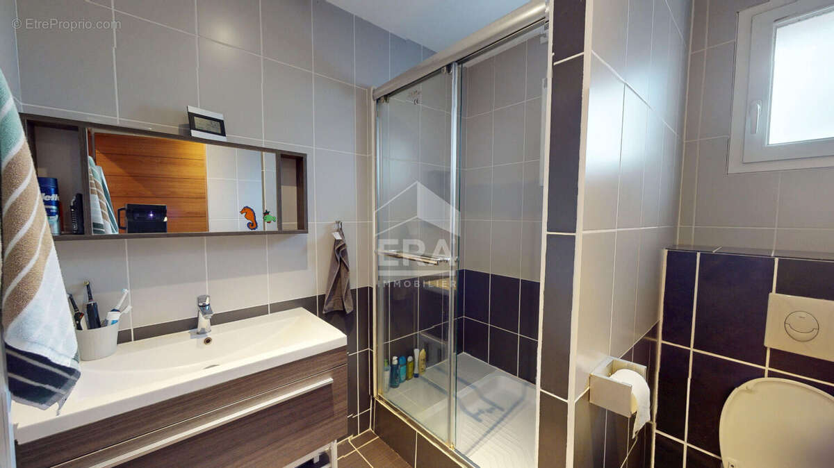 Maison à SAINT-MAURICE-DE-GOURDANS