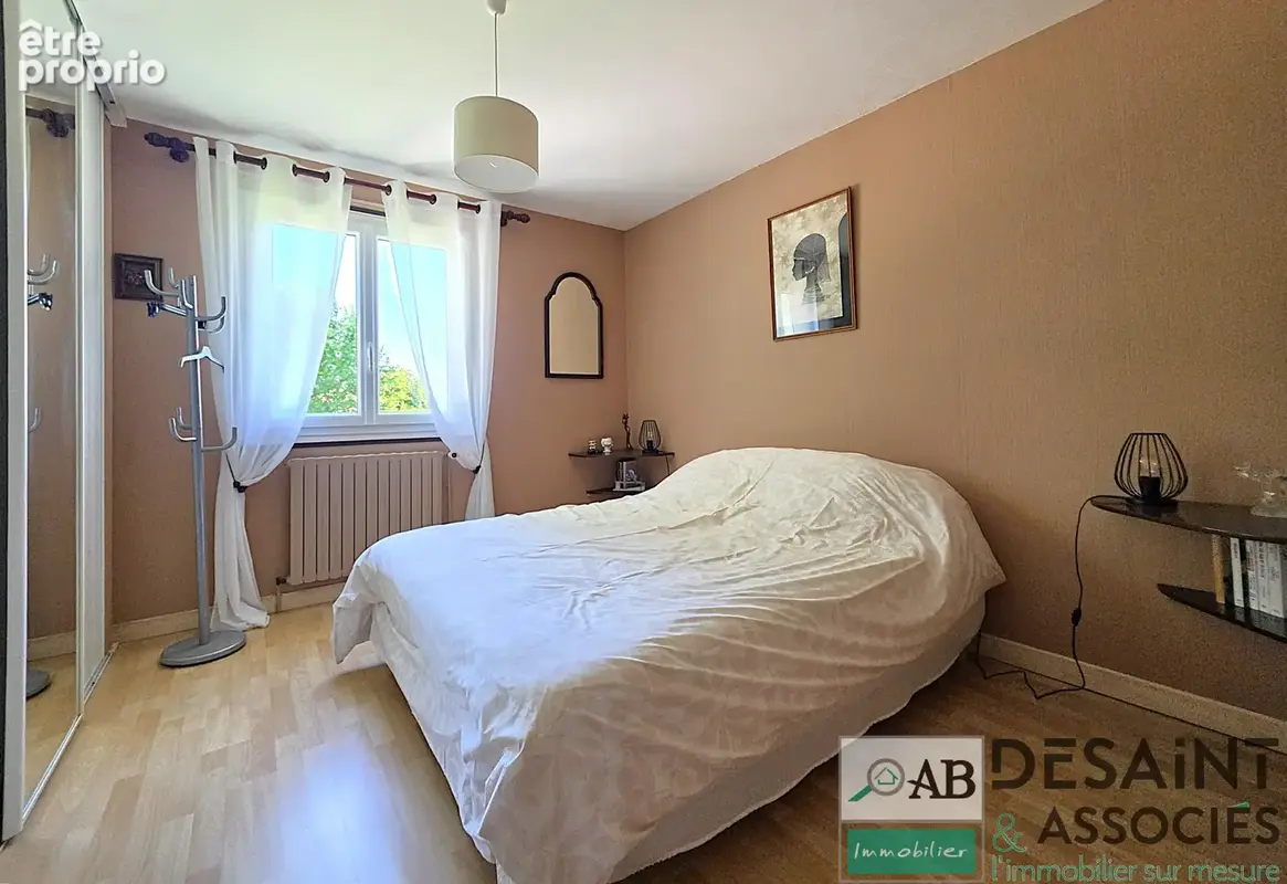 Maison à vendre sur Guerard 187m2 dont 119m2 de plain-pied, sous-sol total, 5 chambres, terrain 1 500m2 - photo 6