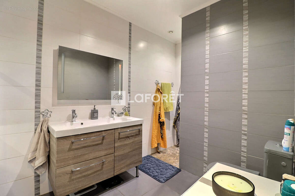 Appartement à SAINT-OUEN