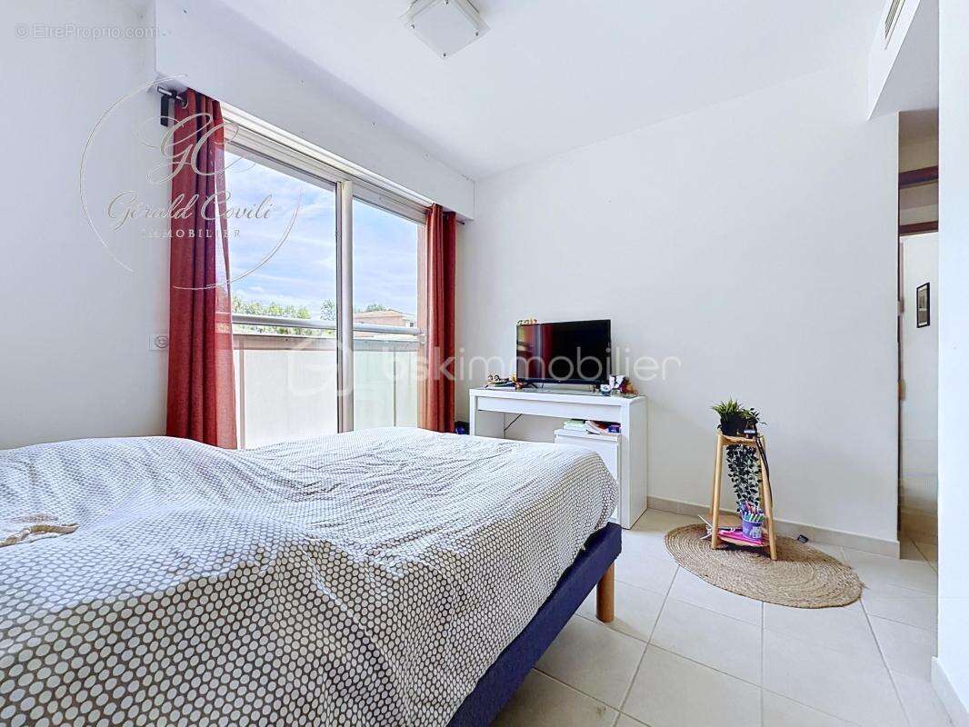 Appartement à MANDELIEU-LA-NAPOULE